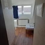 2-rent Group Eve74 *
