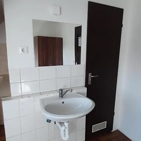 2-rent Group Eve74 Vandrarhem *