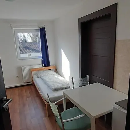 Vandrarhem 2-rent Group Eve74 München