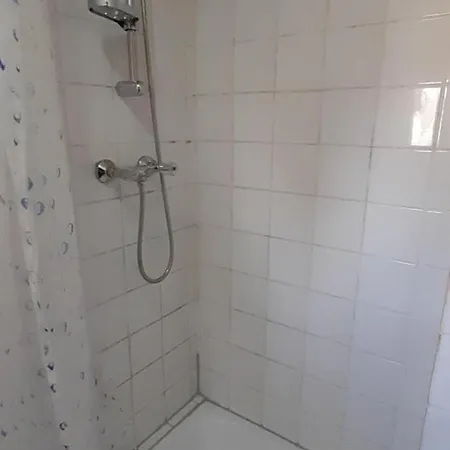 Auberge de jeunesse 2-rent Group Eve74