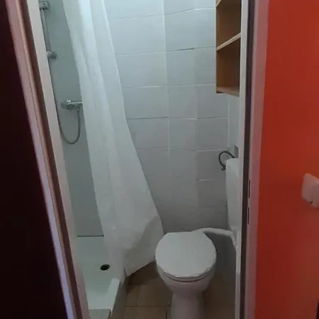 Auberge de jeunesse 2-rent Group Eve74 *
