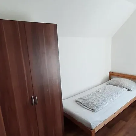 Hostal 2-rent Group Eve74 *