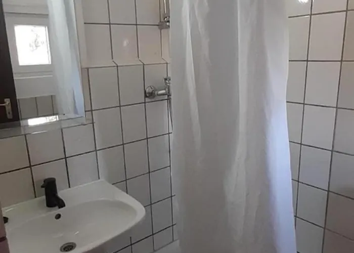 2-rent Group Eve74 *